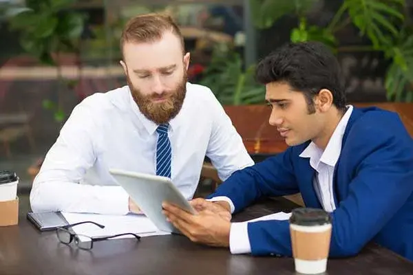 B2B customer requesting quotes and placing digital orders online